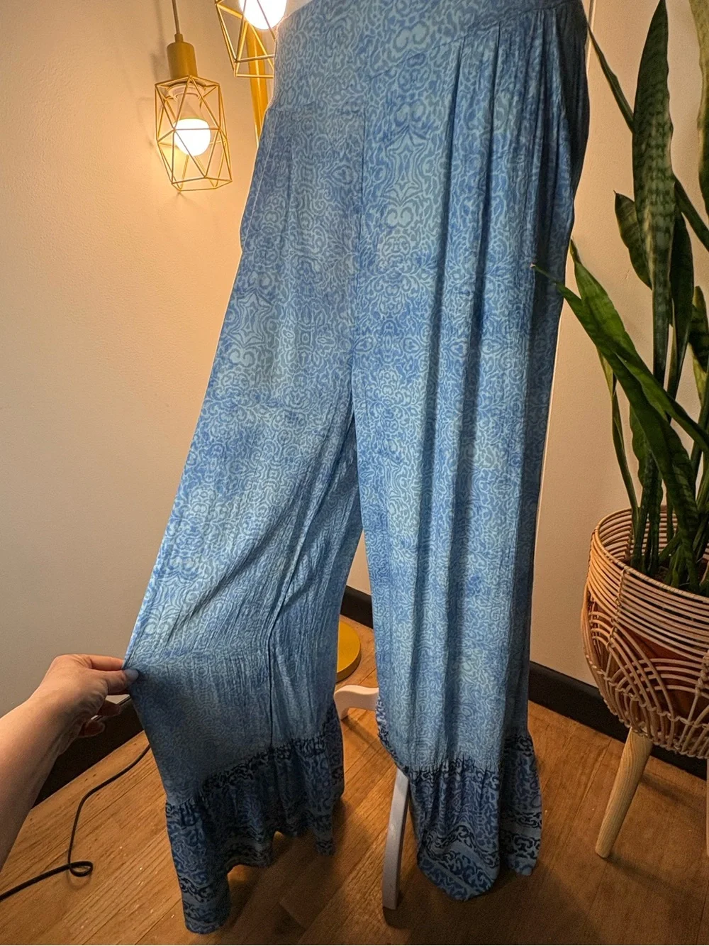 Free People 2 piece top & ruffled wide leg pants M breezy blue🩵 - Picture 9 of 12